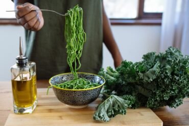 easy basil pesto recipe in 5 minutes